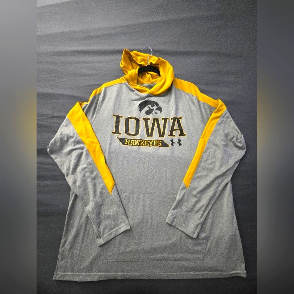 Under Armour Iowa Hawkeyes Gray and Yellow Hoodie (MUSCLE FIT)